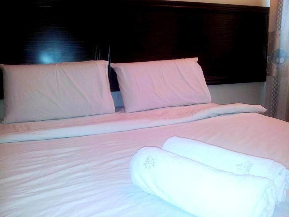 Hotel Bintang Indah Kota Bharu Kültér fotó